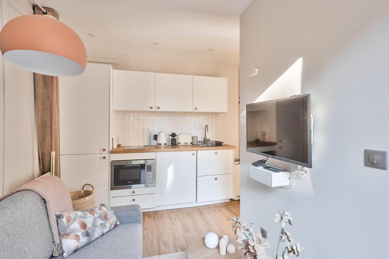 Апартаменты Cozy And Practical Apt In 10Th Arr - Париж Экстерьер фото