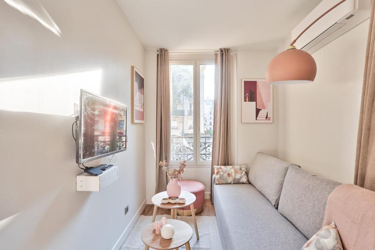 Апартаменты Cozy And Practical Apt In 10Th Arr - Париж Экстерьер фото