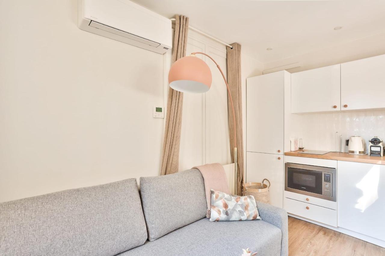 Апартаменты Cozy And Practical Apt In 10Th Arr - Париж Экстерьер фото
