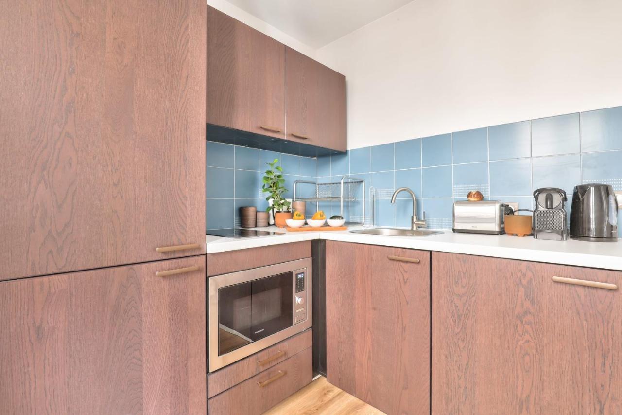 Апартаменты Cozy And Practical Apt In 10Th Arr - Париж Экстерьер фото